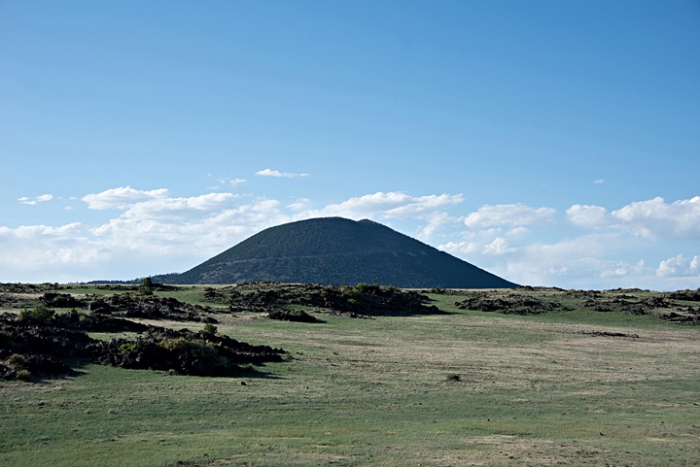 Capulin Volcano - http://www.volcaniclandscapes.com/category/geology/volcano/