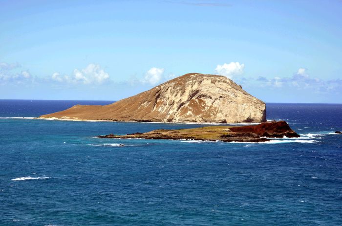 Mānana Island, Oahu, Hawaii. Photo D Ramey Logan 1 (Wikipedia, CC-BY-SA 3.0). 