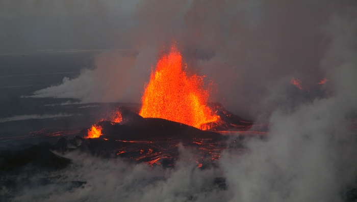 Image of the Holuhraun eruption taken by the Volcanocafé Productions Film expedition to Bárdarbunga. This image is from the upcoming film by Eggert Norddahl, Bergsveinn Norddahl and Nick Small. Produced by Volcanocafé.